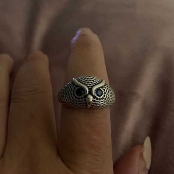 The Blue Eyed Owl Ring in antiqued 925 silver - Picture 3 of 7